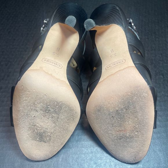 COACH STRAPPY LEATHER 3” HEELS 5.5M NEAR PERFECT - Picture 13 of 13